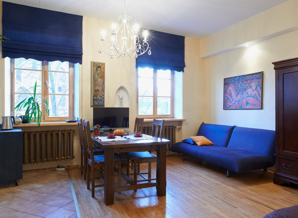 Regina House- Sv. Mikalojaus 13 Appartement VNO Buitenkant foto